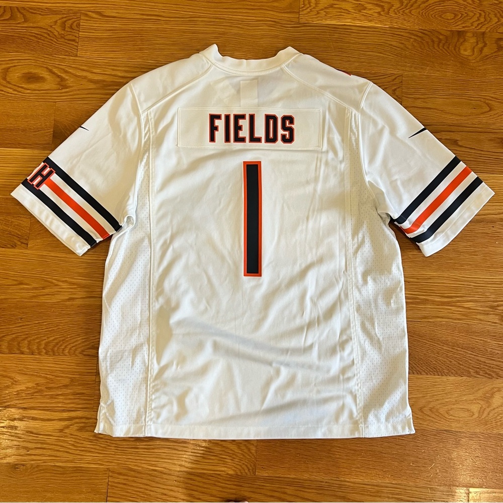 Nike Chicago Bears NFL #1 Justin Fields Men’s XL White Jersey